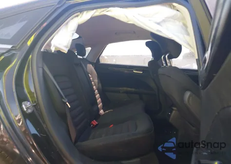 2014 Ford Fusion Se z USA, uszkodzony, nr VIN 3FA6P0H74ER388547